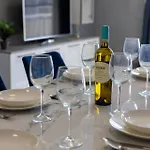 Beautifully Furnished 3 Bedroom In Qawra 아파트