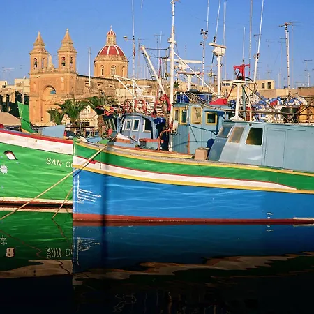 Lejlighed Beautifully Furnished 3 Bedroom In Qawra