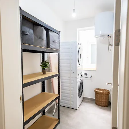 Beautifully Furnished 3 Bedroom In Qawra *
