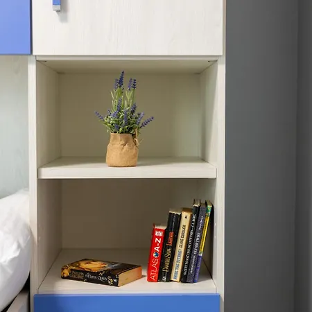 Lejlighed Beautifully Furnished 3 Bedroom In Qawra San Pawl il-Baħar