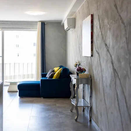 Beautifully Furnished 3 Bedroom In Qawra סיינט פול ביי