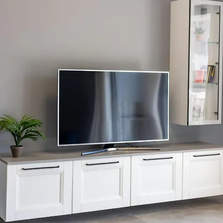 Lejlighed Beautifully Furnished 3 Bedroom In Qawra