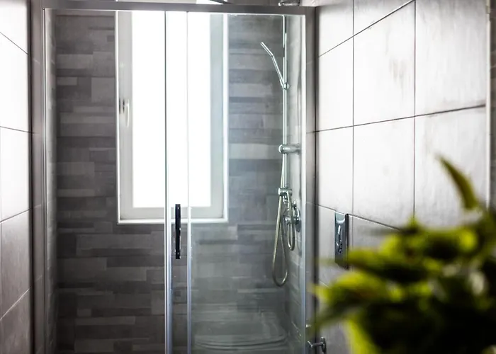 Beautifully Furnished 3 Bedroom In Qawra Apartament *